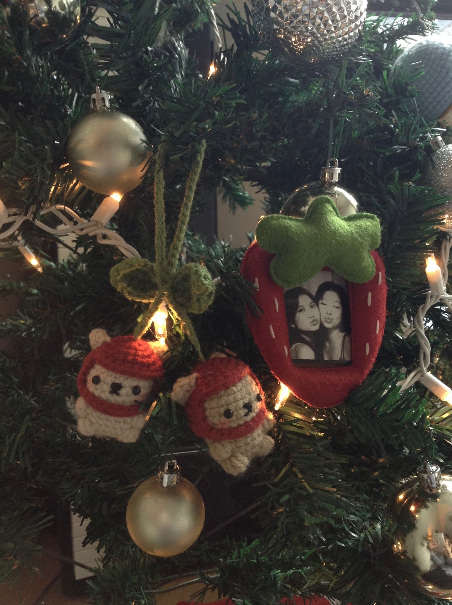 2026 HOLIDAY GIFT BOX